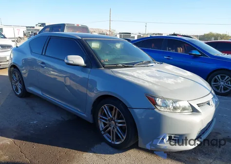 2011 Scion Tc z USA, uszkodzony, nr VIN JTKJF5C79B3015955